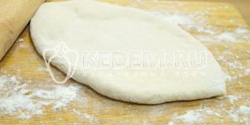 хачапури с брынзой и яйцом