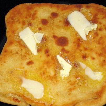 Хачапури с сыром на сковороде