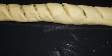 багет с чесноком и зеленью