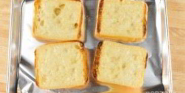 чиабатта с луком и яблоком