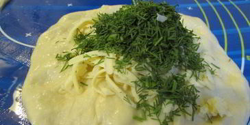 домашний хлеб с сыром и укропом