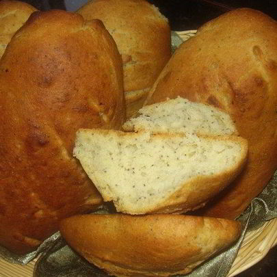 Хлеб монж с зернышками мака
