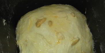 хлеб пшеничный с курагой