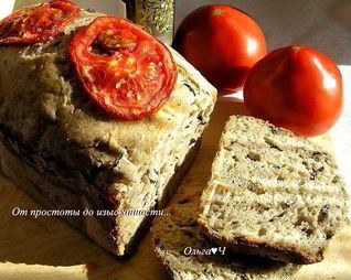 Оливковый хлеб с маслинами и каперсами