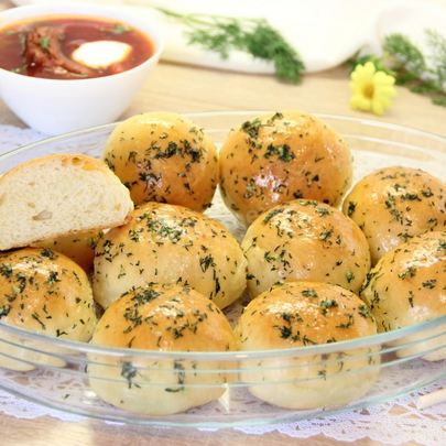 Пампушки с чесноком к борщу