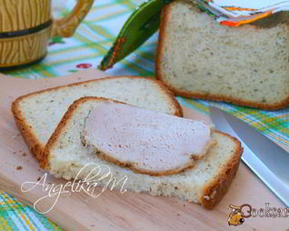 Пшеничный хлеб с сухой петрушкой в хлебопечке