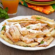 Рецепт Хвороста тонкого хрустящего сладкого