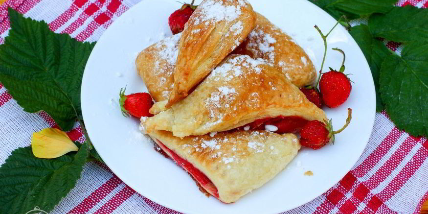 Рецепт клубничных слоек