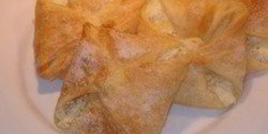 Рецепт конвертиков из слоеного теста с творогом