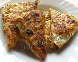 Бендерики из лаваша с рыбной начинкой