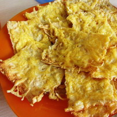Чипсы из лаваша с сыром