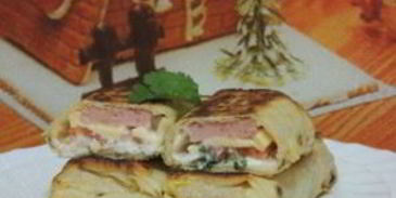 горячий лаваш с начинкой