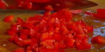 лаваш с ароматной фасолью и авокадо