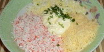 лаваш с крабовыми палочками и чесноком