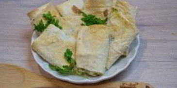 лаваш с начинкой, запеченный в духовке
