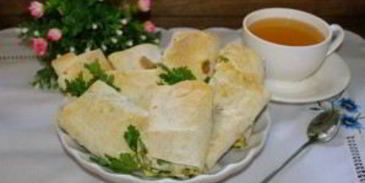 лаваш с начинкой, запеченный в духовке