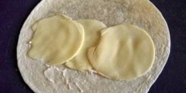 лаваш с ветчиной и сыром