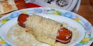сосиски в лаваше с сыром