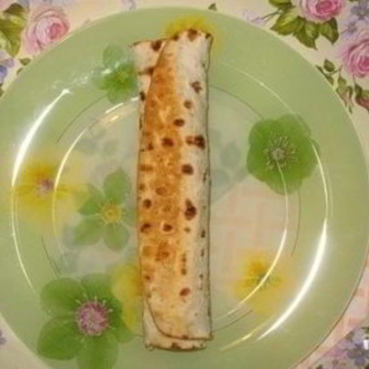 Сосиски в лаваше жареные