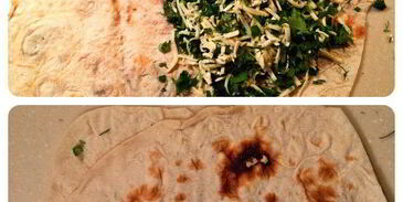 сулугуни с зеленью в лаваше