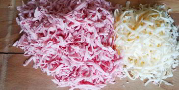 трубочки из лаваша, запеченные в соусе