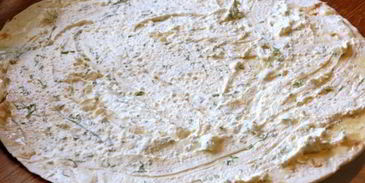 улитка из лаваша с творогом