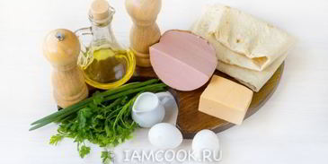 жареный лаваш с колбасой и сыром