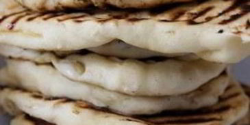 чесночные лепешки наан