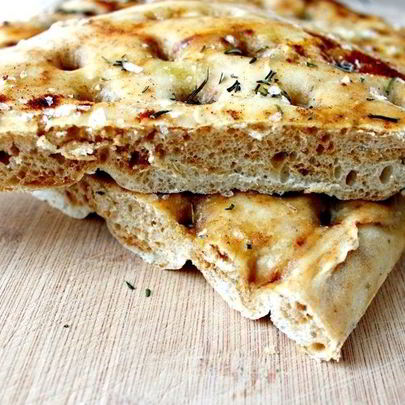 Фокачча с кунжутом