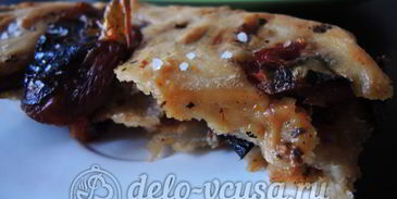 фокачча с вялеными помидорами