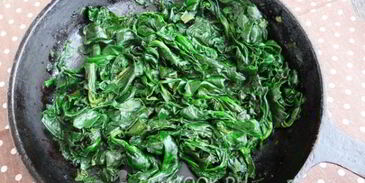 картофельные лепешки со шпинатной начинкой