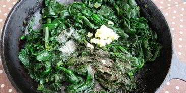 картофельные лепешки со шпинатной начинкой