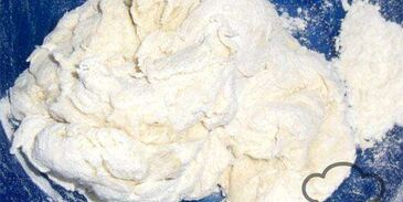 ламаджо — армянские хрустящие лепешки прослоенные мясным фаршем