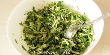 лавашевые лепешки из цельнозерновой муки с брынзой и зеленью