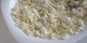 лепешка с моцареллой, фетой и орегано