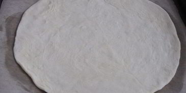 лепешка с моцареллой, фетой и орегано