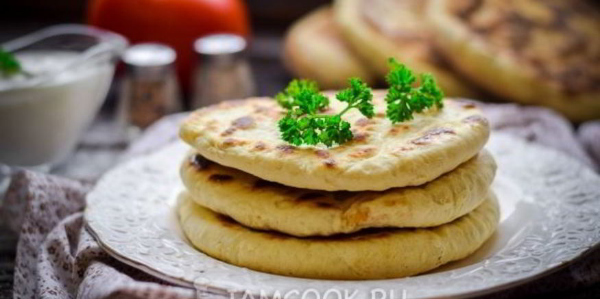 Рецепт лепешек с адыгейским сыром на сковороде