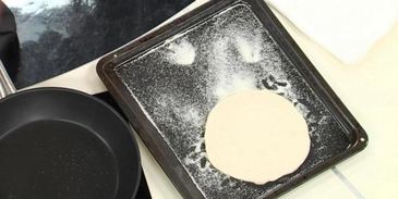 манные лепешки