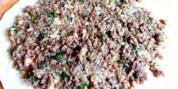 мясные лепешки на сковороде