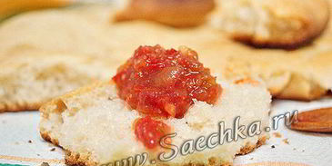 сырная фокачча с чесноком и травами