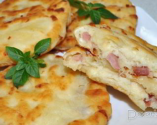 Сырные лепешки, быстрые и вкусные