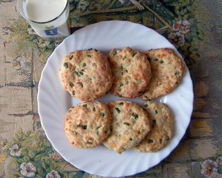 Сырные лепешки с зеленью