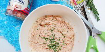 творожно-овсяные лепешки с тунцом