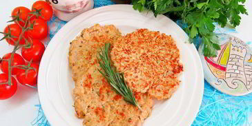 творожно-овсяные лепешки с тунцом