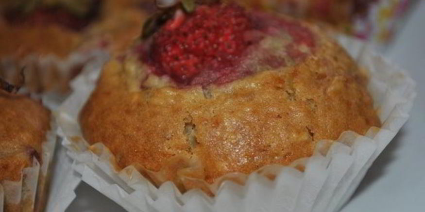 Рецепт клубнично-кокосовых маффины