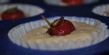 клубнично-кокосовые маффины