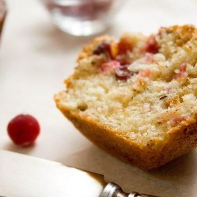 Клюквенные маффины с фундуком