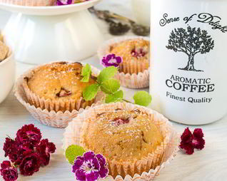 Маффины с клубникой и белым шоколадом