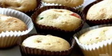 маффины с цукатами в формочках