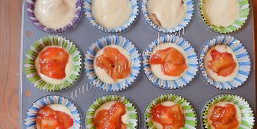 маффины со сливами и корицей